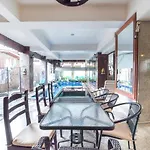 โอโย 75316 แคพปิตอล เรสซิเด้นซ์ โรงแรม 2*