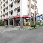โอโย 75316 แคพปิตอล เรสซิเด้นซ์ โรงแรม