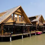 Oyo 1097 Thep Apartment