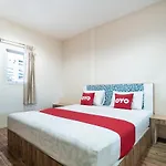 โรงแรม โอโย 645 บ้านเรืองรุ่งโรจน์
