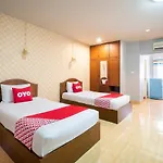 Oyo 663 Green Beach Room