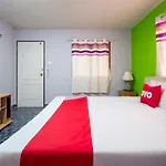 Oyo 663 Green Beach Room