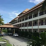 Phuriburi Resort