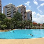 View Talay 1b By Franco Jontiem Bed & Breakfast
