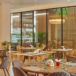 Hotel Sea View - Sha Extra Pattaya