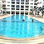 อพาร์ทเม้น Platinum Jomtien - Sleeps 2