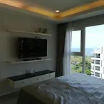 Cosy Beach View Apartments