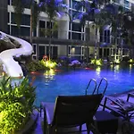 Centara Avenue A4,Near Walking Street,Freepool,Gym