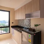 The Peridot Serviced * Pattaya
