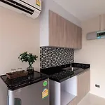 Aparthotel The Peridot Serviced