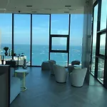 อพาร์ทเม้น The Base By He Pattaya