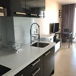Apartment Centara Avenue Soi Buakhao By Daisy 2 *