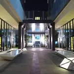 The Base Seaview Apartment