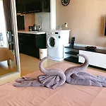 Apartment Centara Avenue Soi Buakhao By Daisy 2 *