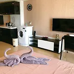 Centara Avenue Soi Buakhao By Daisy 2 *