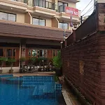 โรงแรม ซันวิว เพลส 3*