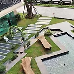 City Garden Tower Condo By Som