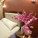 พระตำหนักวิลล่า 10 ห้องนอน พร้อมสระว่ายน้ำส่วนตัว * Pattaya