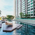 Favstay - The Base Central Pattaya