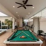 วิลล่า Sabai Pool 12-15 Persons 6br, Sauna, Pool Table, Karaoke, Bbq Pattaya