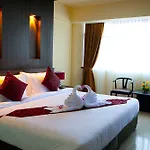 Suncity Hotel 4*