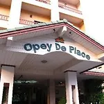 Opey De Place Hotel 3*