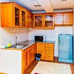 Jolly & Restaurant Guest house Pattaya