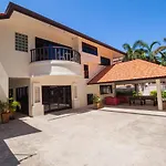 Luxury Pool Villa 4 Bedroom 900M Beach 1.5 Km Downtown