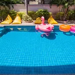 วิลล่า Luxury Pool 4 Bedroom 900m 1.5 Km Downtown