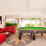 Luxury Pool 4 Bedroom 900m 1.5 Km Downtown