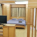 Jolly Guesthouse & Restaurant
