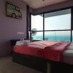 Sea View Rooftop Pool Apartment