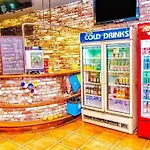 Jolly & Restaurant Guest house Pattaya