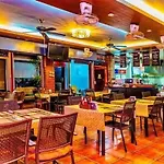 Jolly & Restaurant Guest house Pattaya