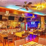 Jolly & Restaurant Guest house Pattaya