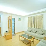 Jolly & Restaurant Guest house Pattaya