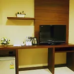 Honey Hotel
