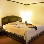 Resort Phuphaya