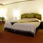 Phuphaya 2*
