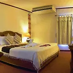 Phuphaya Resort 2*