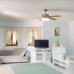 Quiet Village,Beach 3Km,Pool House,Bbq Snoker