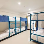 Happy Hostel