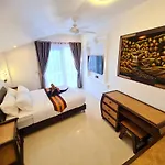 Izzyland Luxury Pool Walking Street * Pattaya