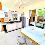 Villa Izzyland Luxury Pool Walking Street *