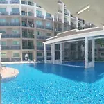 Super 1bdr In Water Park อพาร์ทเม้น Pattaya