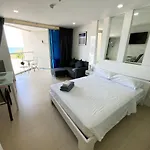 Sands 13 Apartment *