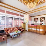 Hotel Reddoorz Navin Mansion 3 3*
