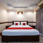 Reddoorz Navin Mansion 3 Hotel Pattaya