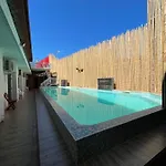 The Leaf&pool Kohlarn เดอะลีฟ&พลู ที่พักเกาะล้าน โรงแรม