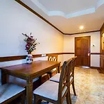 Reddoorz Navin Mansion 3 Hotel 3*